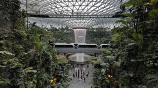 Jewel Changi AirportのRain Vortex